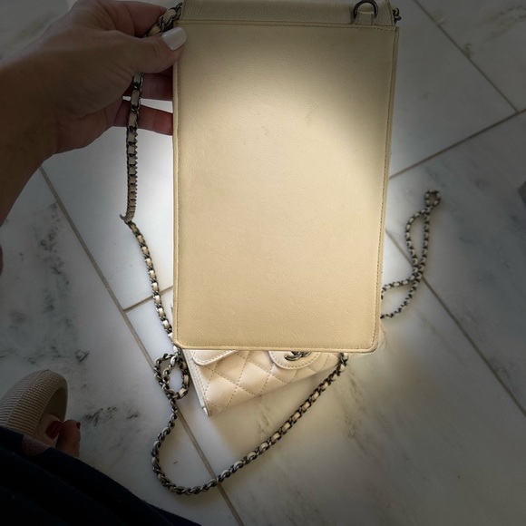 Chanel cross body bag with wallet - Picture 7 of 7